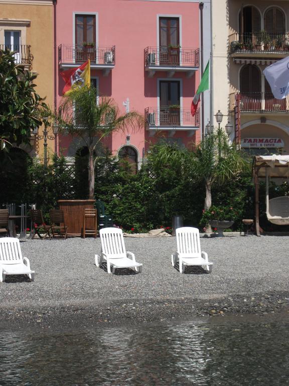 Bed& Breakfast Maredomus Hotel Milazzo Exterior photo