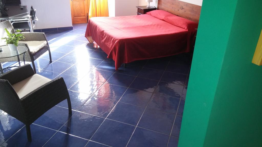 Bed& Breakfast Maredomus Hotel Milazzo Exterior photo